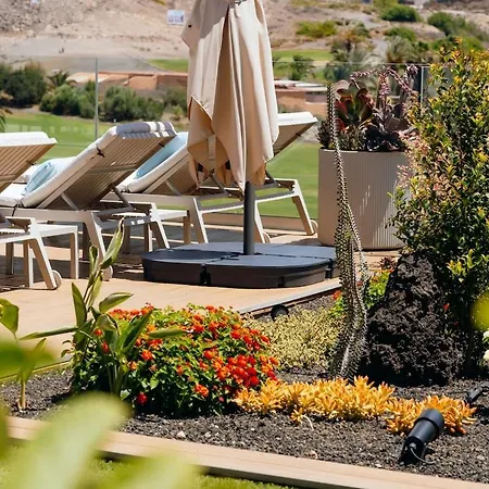 Calima Villa *